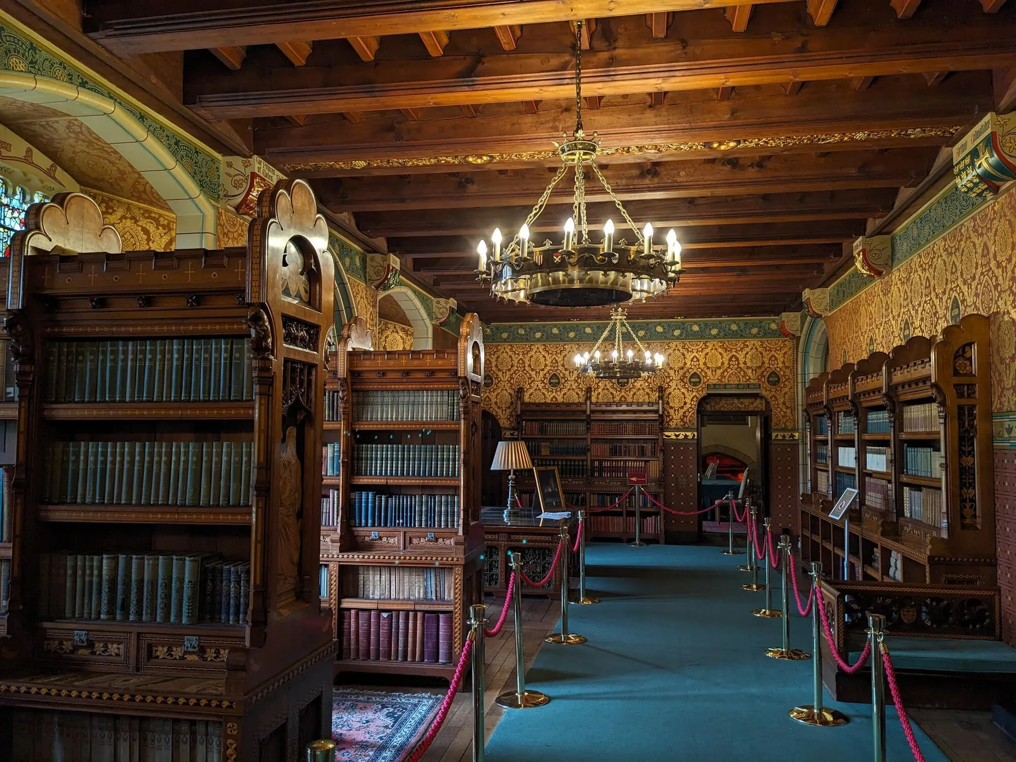 Bibliothek im Cardiff Castle