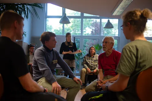 Teilnehmer beim Fishbowl-Format