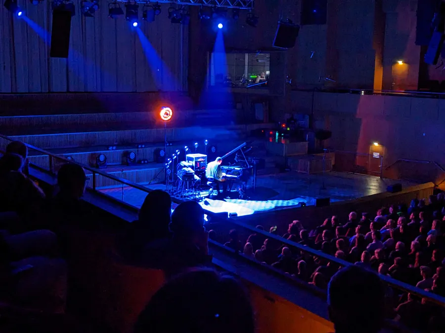 Martin Kohlstedt spielt im Berliner Haus des Rundfunks