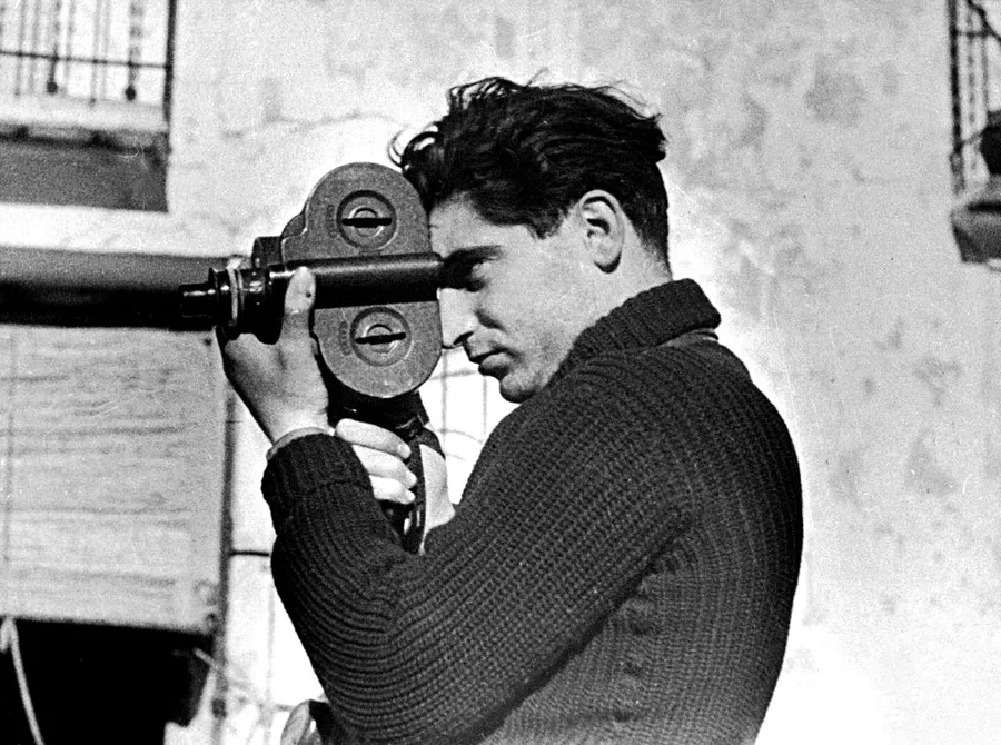 Robert Capa, Foto von Gerda Taro, Gemeinfrei