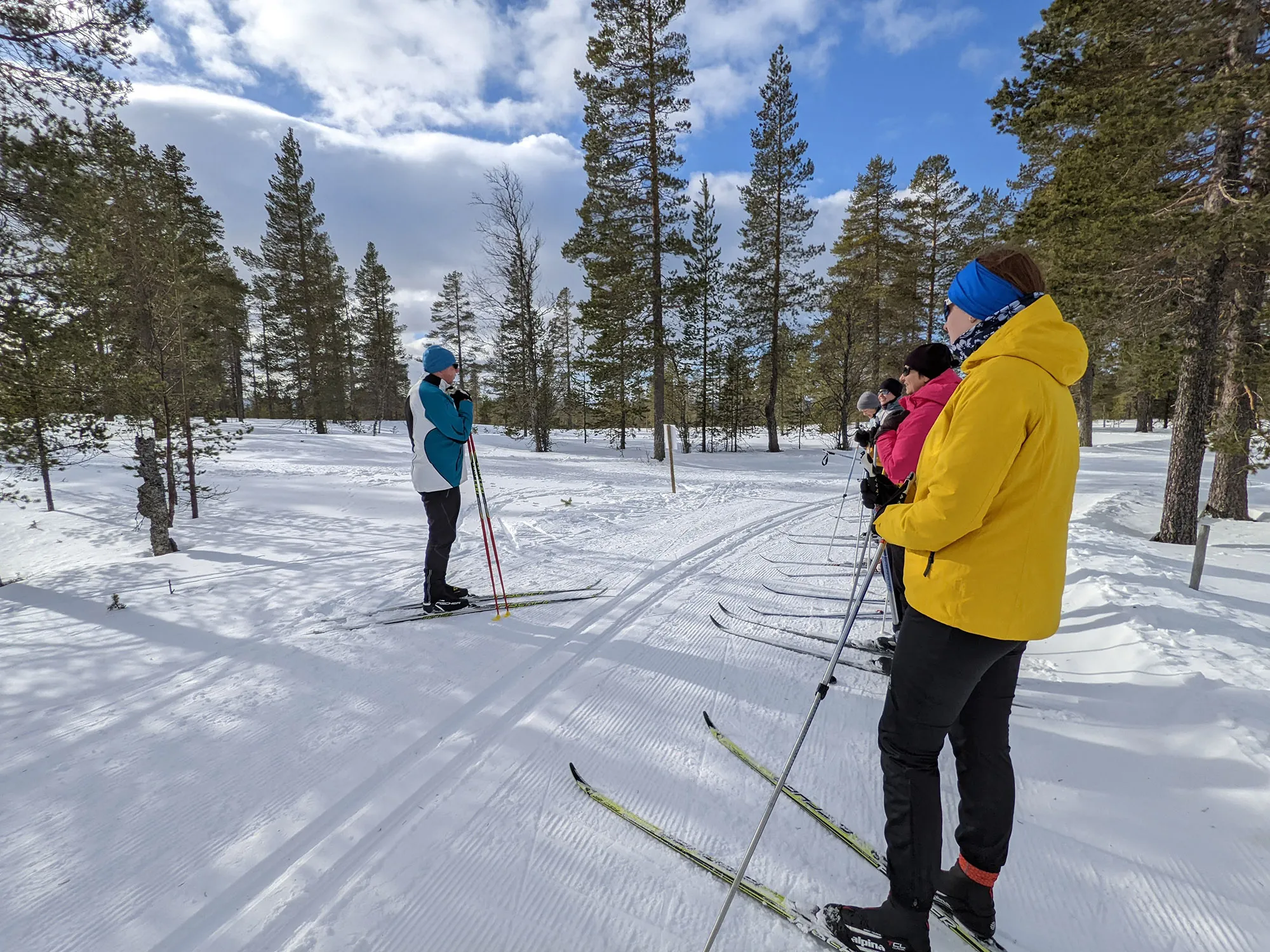 Skikurs an der Loipe