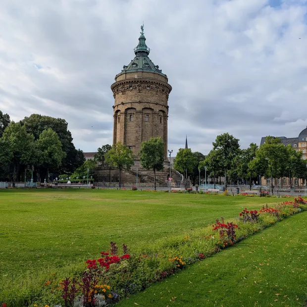 Der Wasserturm ist eines der Wahrzeichen Mannheims