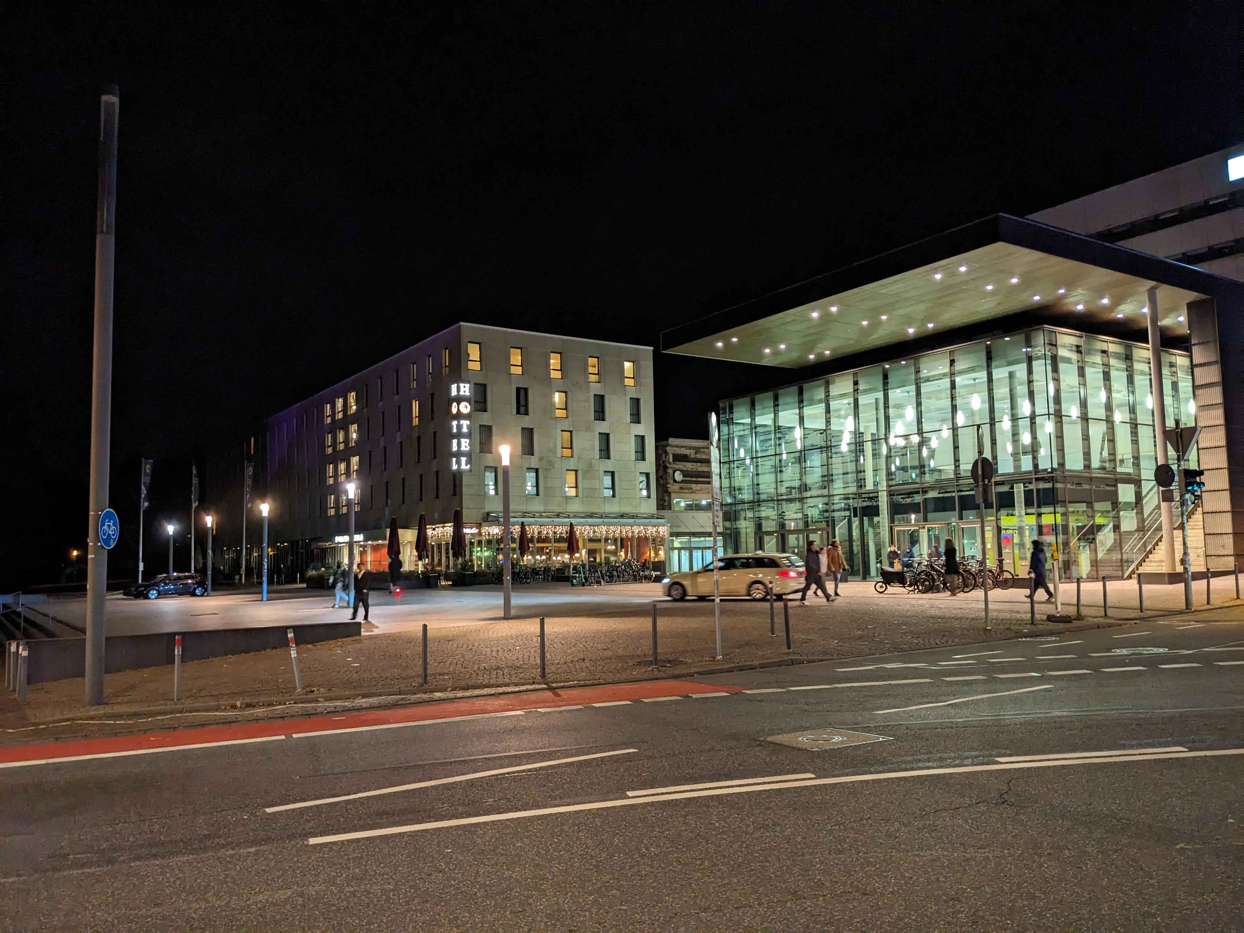 Welcome-Hotel und Uni-Empfangsgebäude in Darmstadt