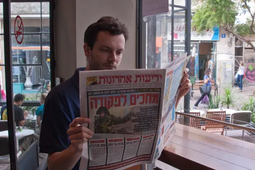 Tageszeitung in Tel Aviv